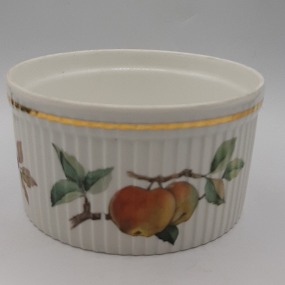 Royal Worcester Evesham Gold 5 1/2” Soufflé England Porcelain - Picture 2 of 5